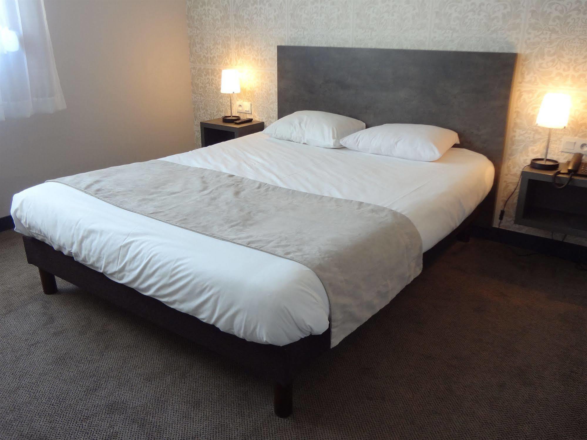 Hotel Arcadia Lannion Exterior photo